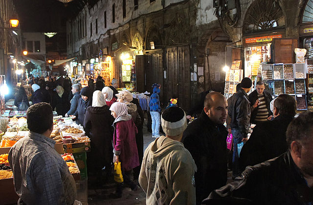 The markets of Old Damascus continue to bustle despite the unrest close by. Taken on Jan. 18, 2012. (Elizabeth Arrott, Wikimedia Commons)